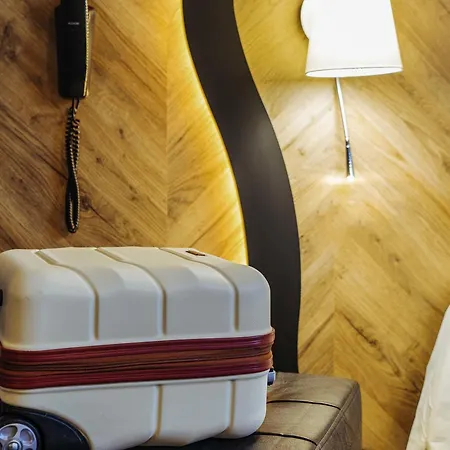 Ibis Styles Gare Gayant Expo