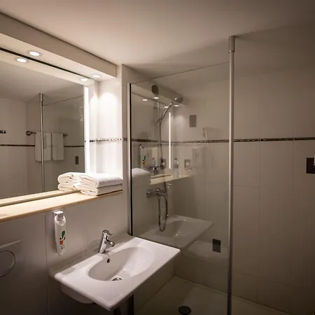 Ibis Styles Gare Gayant Expo 3* Douai